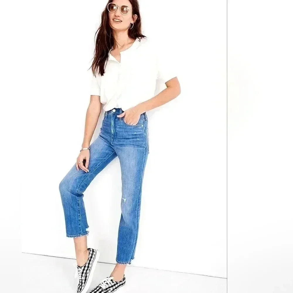 Madewell Classic Straight Jeans in Novello Wash